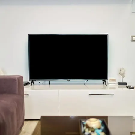 Sunset By The Sea - Pools